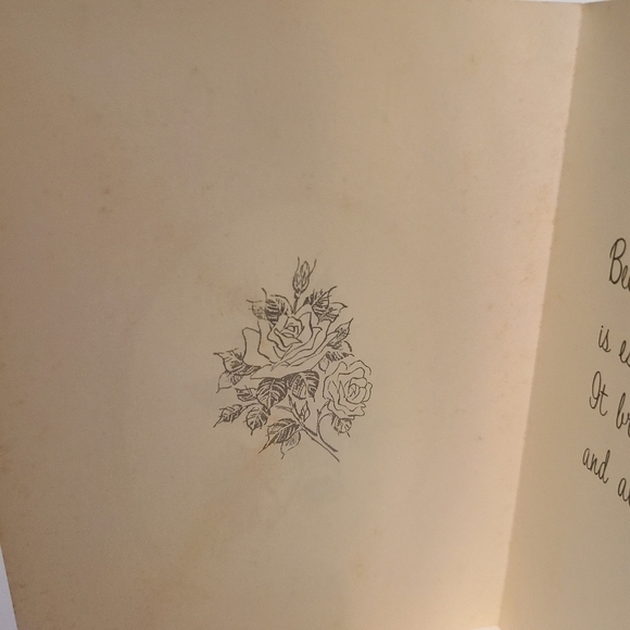 Vintage Floral 'n' Lace | Red Rose Special Occasions Card - Picture 4 of 6